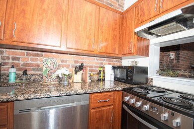 482 Beacon St unit 42, Boston, MA 02115 - photo 7