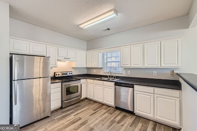 11381 Michelle Way, Hampton, GA 30228 - photo 5