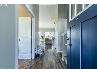 523 Leah Ln, Creswell, OR 97426 - photo 3