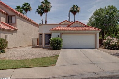 Great Curb Appeal!