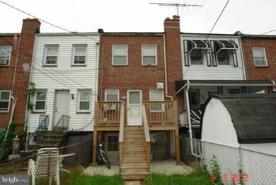 2950 Edgecombe Cir N, Baltimore, MD 21215 - photo 3