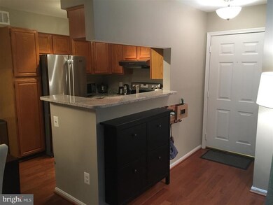 11717 Karbon Hill Ct unit 712B, Reston, VA 20191 - photo 4