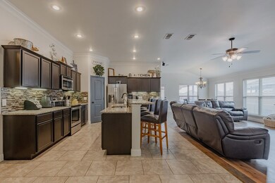 827 E 97th Ct, Odessa, TX 79765 - photo 5