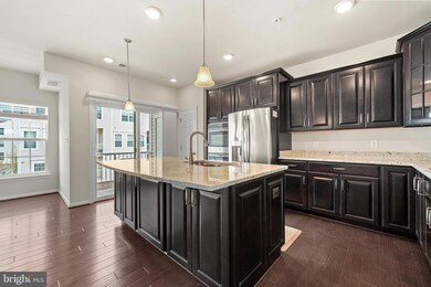 43421 Town Gate Square, Chantilly, VA 20152 - photo 4