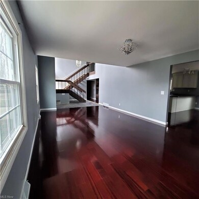 89 S Aurora Rd, Aurora, OH 44202 - photo 2