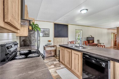 4914 Graves Rd, Alvin, TX 77511 - photo 3