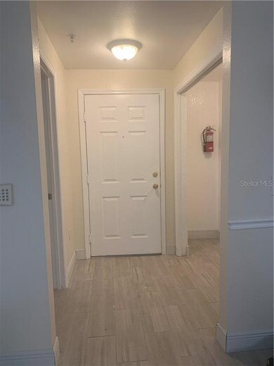 6412 Queens Borough Ave unit 115, Orlando, FL 32835 - photo 5