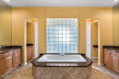 4604 W El Cortes Pl-11