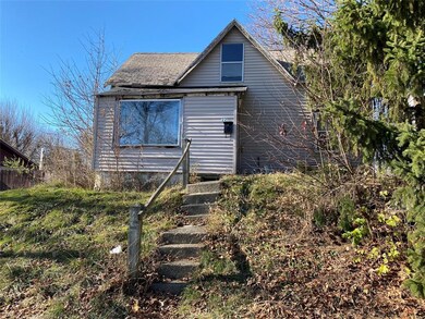 2223 Morton St, Anderson, IN 46016 - photo 2