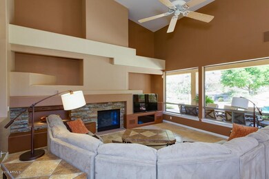 Family Room - 02