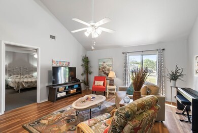 111 Sugar Creek Dr, Rockport, TX 78382 - photo 4