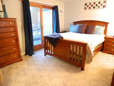 34 Washington Green unit 4, East Walpole, MA 02032 - photo 5