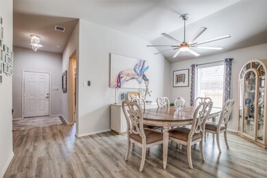 708 Autumn Lake Ln, Magnolia, TX 77354 - photo 2