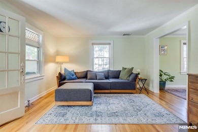 13 Reading Terrace unit 1X, Fair Lawn, NJ 07410 - photo 4