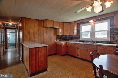 736 E 6th St, Boyertown, PA 19512 - photo 6