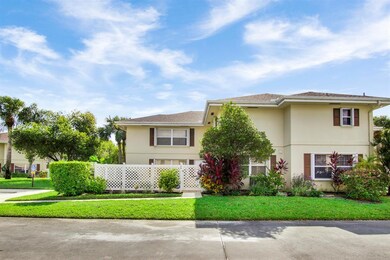 13 Amherst Ct unit A, Royal Palm Beach, FL 33411 - photo 2