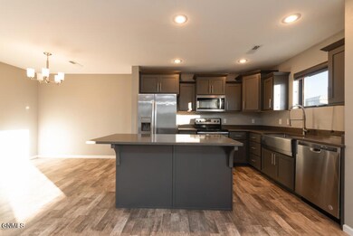 3503 Amity Cir MLS-20