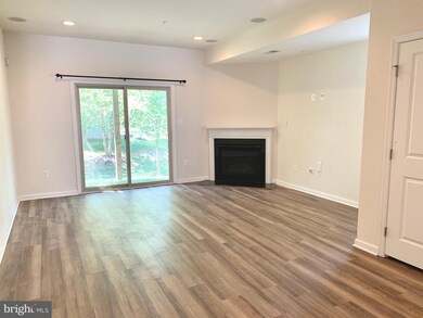 7218 Winding Hills Dr, Hanover, MD 21076 - photo 4