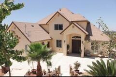 2D5E82F4-F37A-4221-8716-A905771E9A71