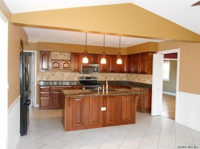 8 Tieman Rd, Schenectady, NY 12302 - photo 6