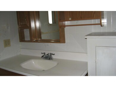 94 Kelly St, Orange, MA 01364 - photo 5