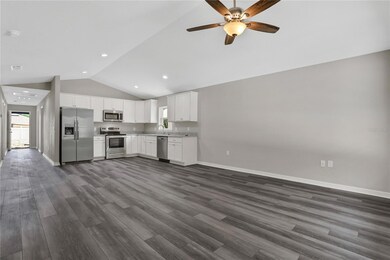 117 Woodland Dr, Winter Haven, FL 33881 - photo 3