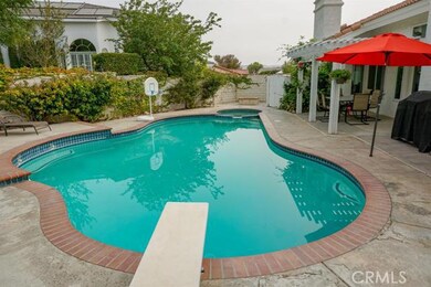 18154 Deauville Dr, Victorville, CA 92395 - photo 3