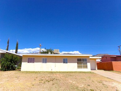 1008 Hendrix Ave, Alamogordo, NM 88310 - photo 2