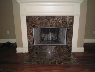 Country Mile 105 007