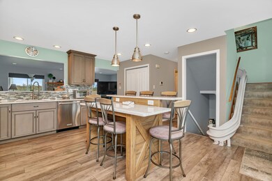 1108 Addleman St, Joliet, IL 60431 - photo 4