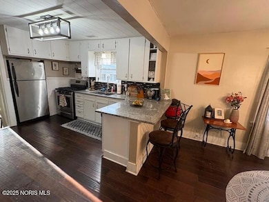 1251 S Railroad St, Millbury, OH 43447 - photo 4