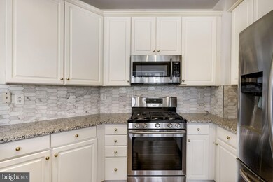 157 Chevy Chase St unit A, Gaithersburg, MD 20878 - photo 5