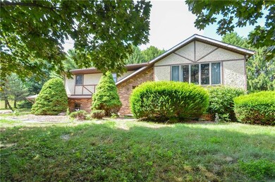 6210 Venture Ct, Slatington, PA 18080 - photo 2