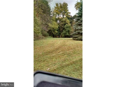 162 Mountain Rd, Lenhartsville, PA 19534 - photo 2