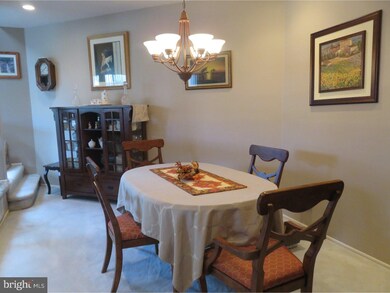 10 Meadow Ct, Monmouth Junction, NJ 08852 - photo 4