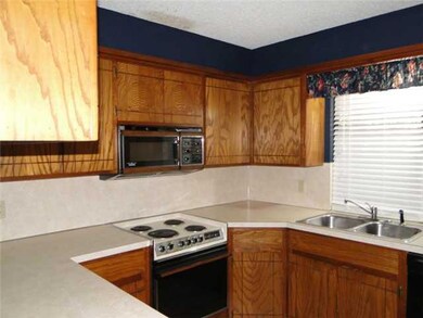 1211 N Oklahoma Ave, Shawnee, OK 74801 - photo 5