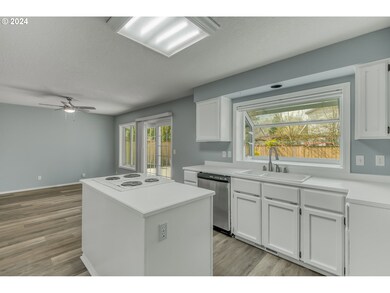 5283 SW 201st Ave, Beaverton, OR 97007 - photo 6