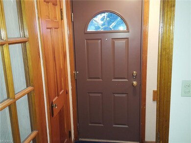 19512 Kewanee Ave, Cleveland, OH 44119 - photo 3