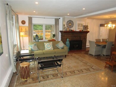 722 Evergreen St, Emmaus, PA 18049 - photo 3