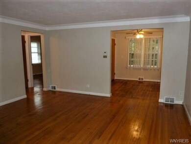 With the archway going to the dining room it allow