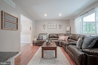 2202 Oakwood Ln, Atco, NJ 08004 - photo 6