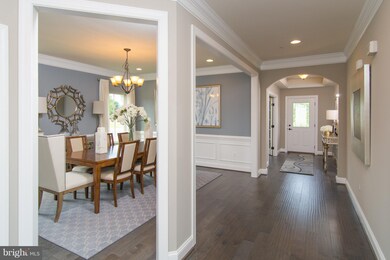 9815 Marsh Gate Ln, Middle River, MD 21220 - photo 4