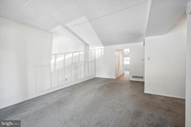 712A Putnam Blvd unit 7A, Wallingford, PA 19086 - photo 3