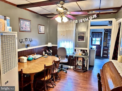 153 N Front St, Newport, PA 17074 - photo 4