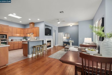 401 Seville Ln, Walnut Creek, CA 94598 - photo 3