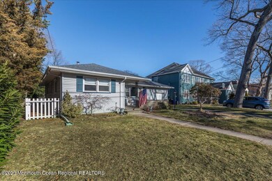 01-1151PineBluffAve0001