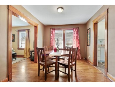 Natural light from the vinyl replacement windows p