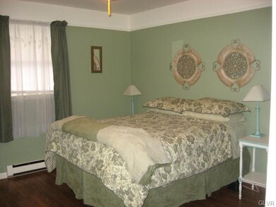 1710 Elmhurst Dr, Whitehall, PA 18052 - photo 5