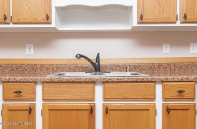 1419 Fisher Ln, Mount Washington, KY 40047 - photo 7