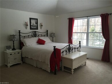 160 Cambridge Dr, Aurora, OH 44202 - photo 4